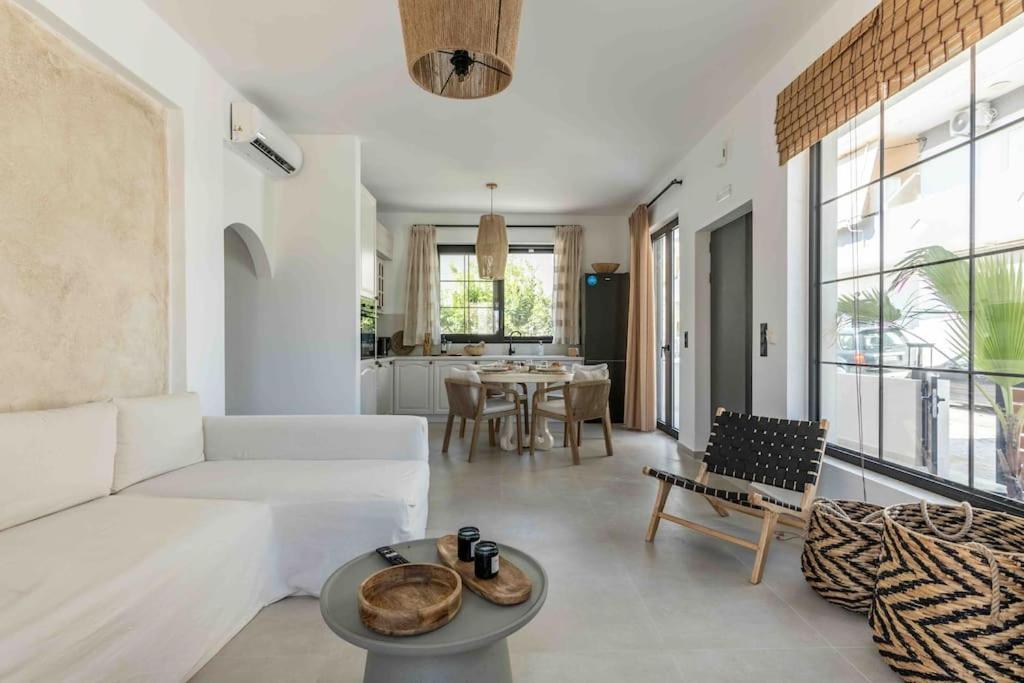 Nikole Cottage House By The Sea Kokkini Hani Экстерьер фото